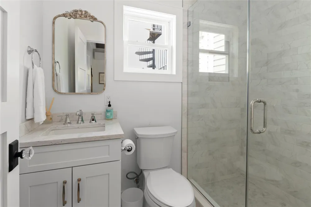 274 Cottage Walk Ocean Beach, NY 11770