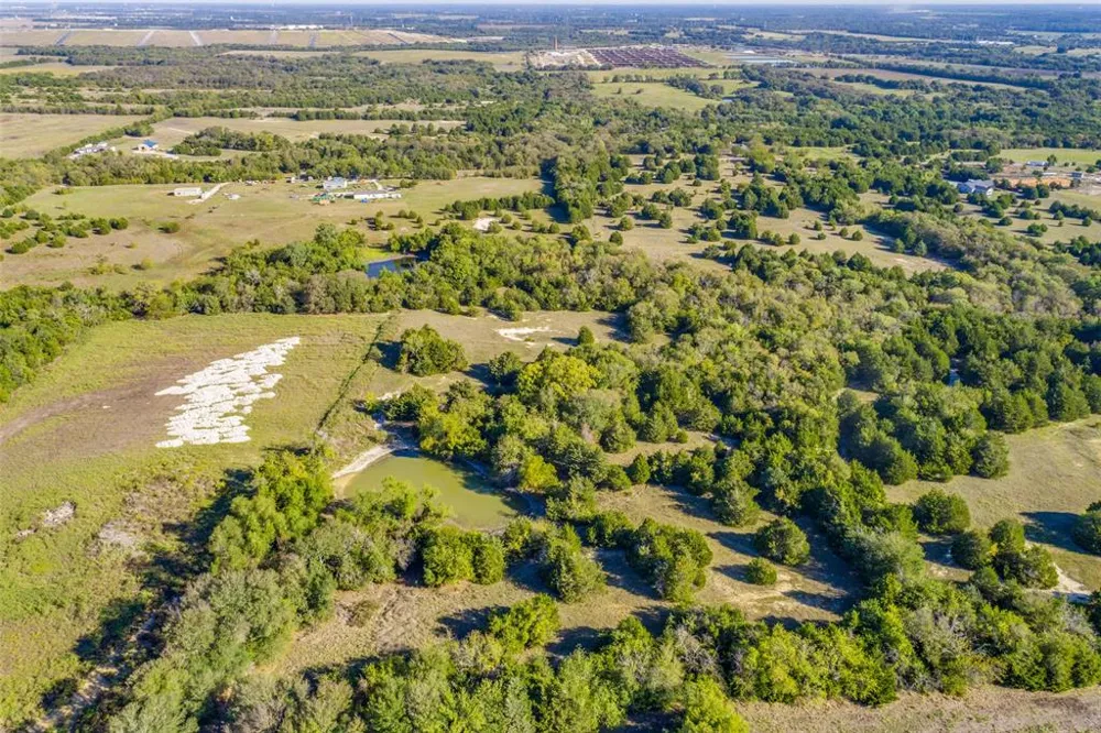 5598 County Road 413 Melissa, TX 75454