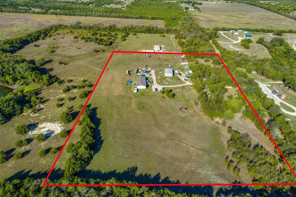 5598 County Road 413 Melissa, TX 75454