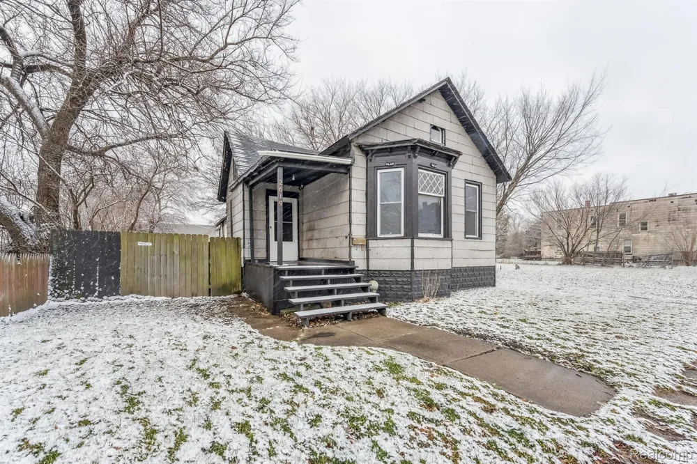 2619 WABASH STREET Detroit City, MI 48216