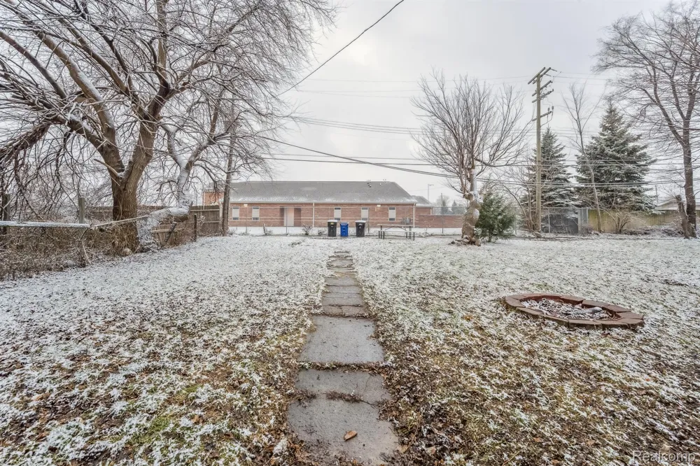 2619 WABASH STREET Detroit City, MI 48216