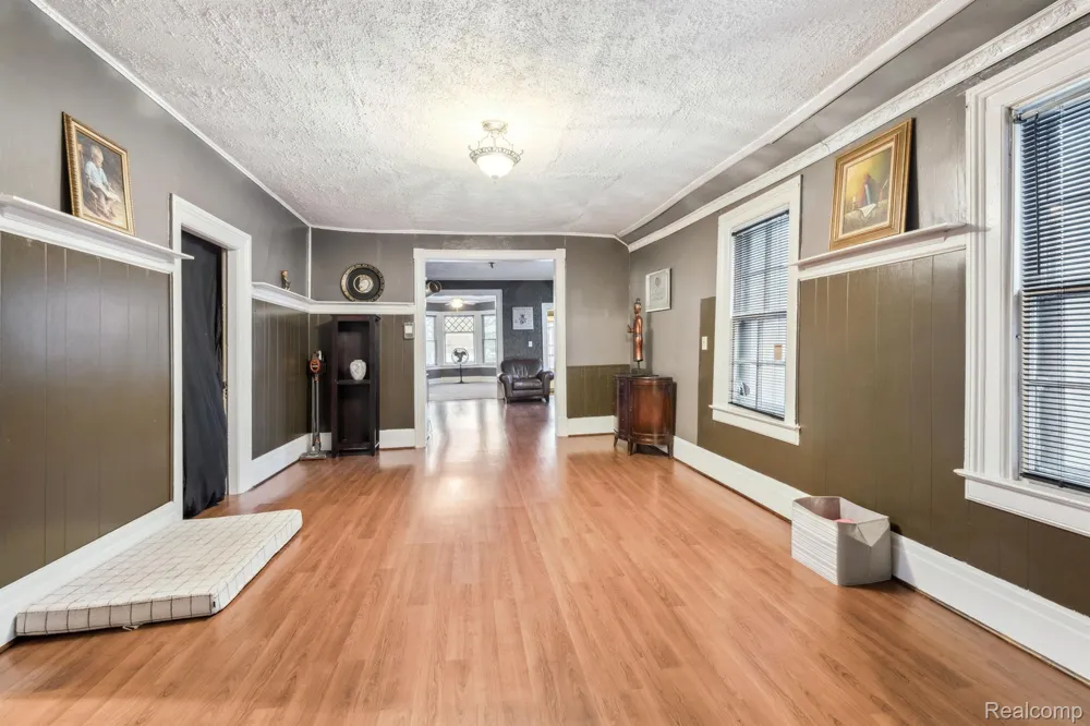 2619 WABASH STREET Detroit City, MI 48216