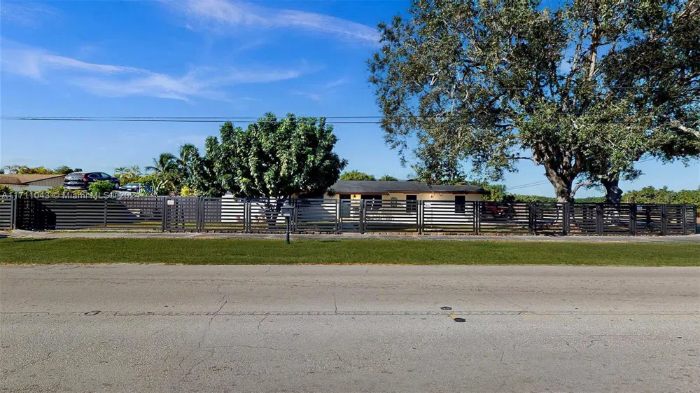 27200 SW 162nd Ave Homestead, FL 33031