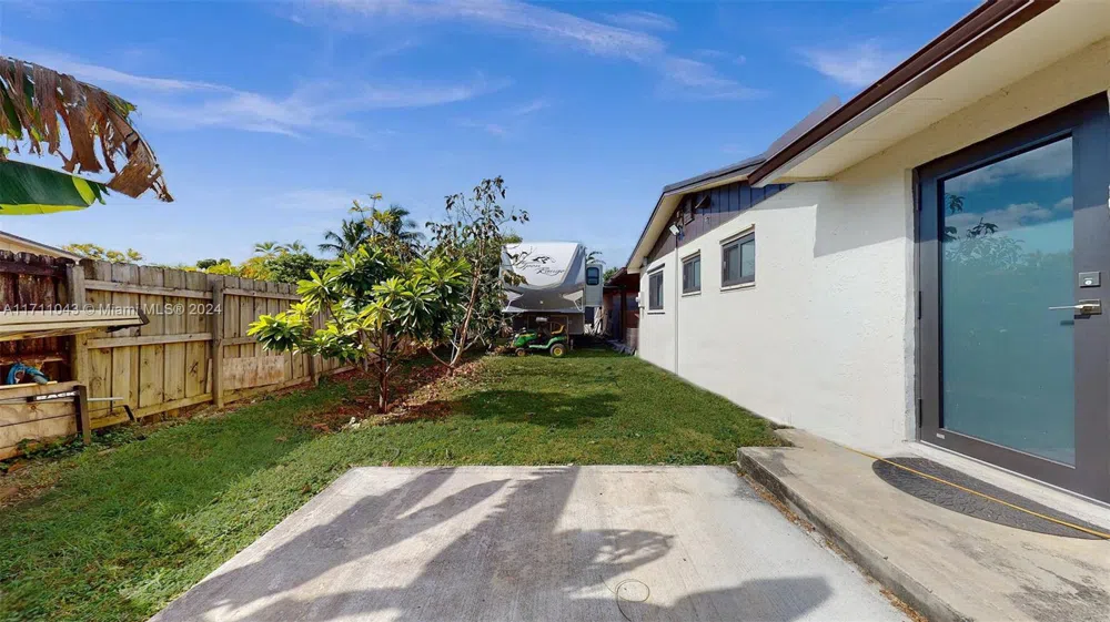 27200 SW 162nd Ave Homestead, FL 33031