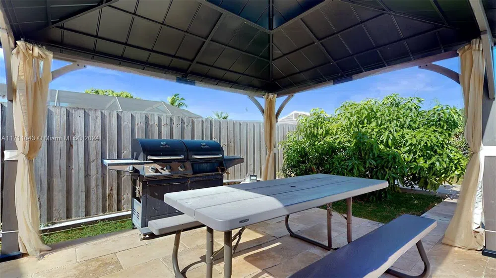 27200 SW 162nd Ave Homestead, FL 33031