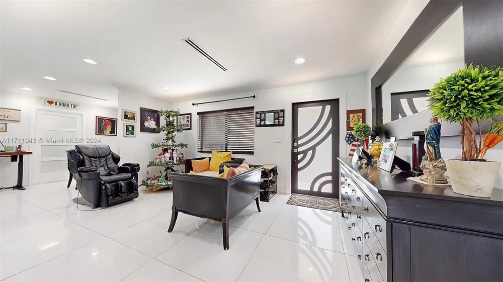 27200 SW 162nd Ave Homestead, FL 33031