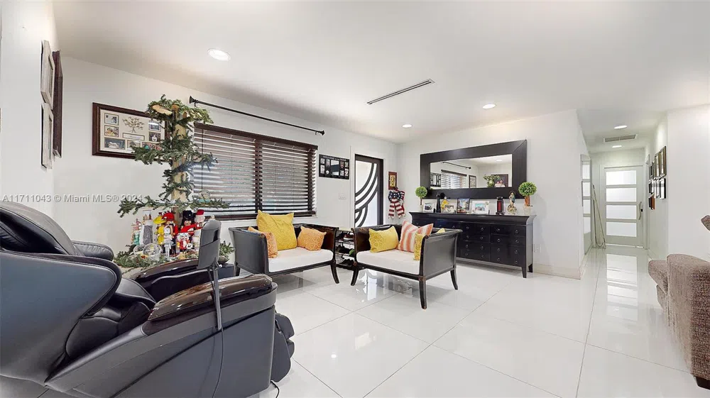 27200 SW 162nd Ave Homestead, FL 33031