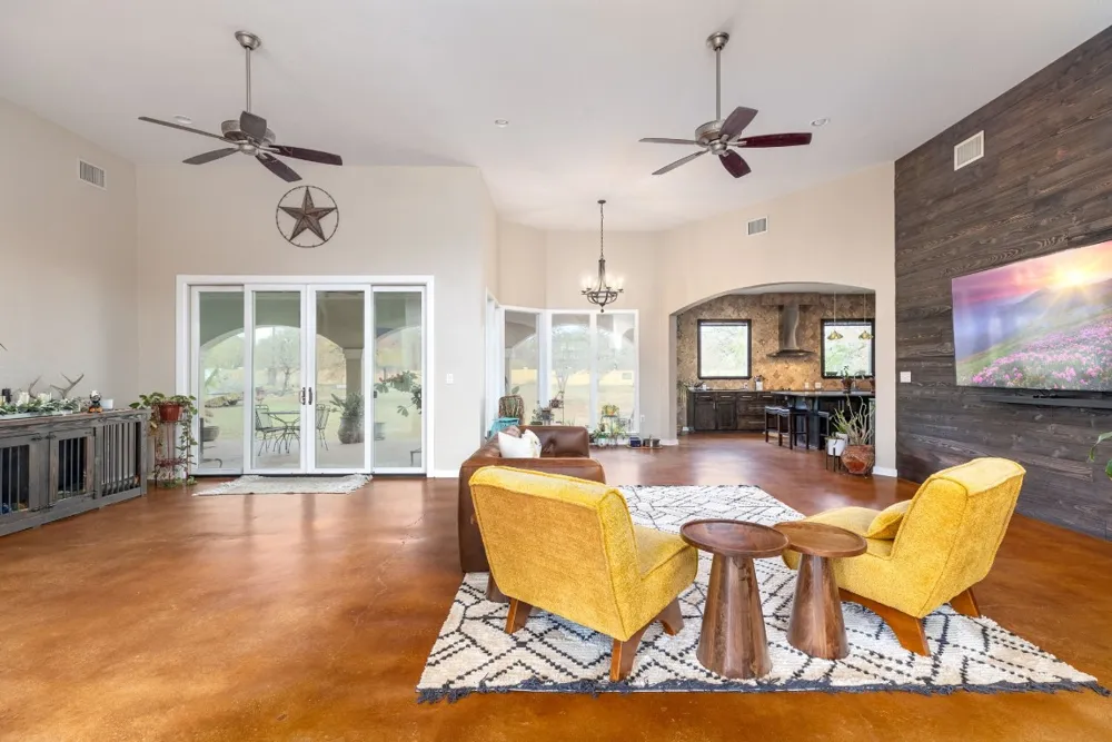 1202 Sierra Vista Cove Lockhart, TX 78644