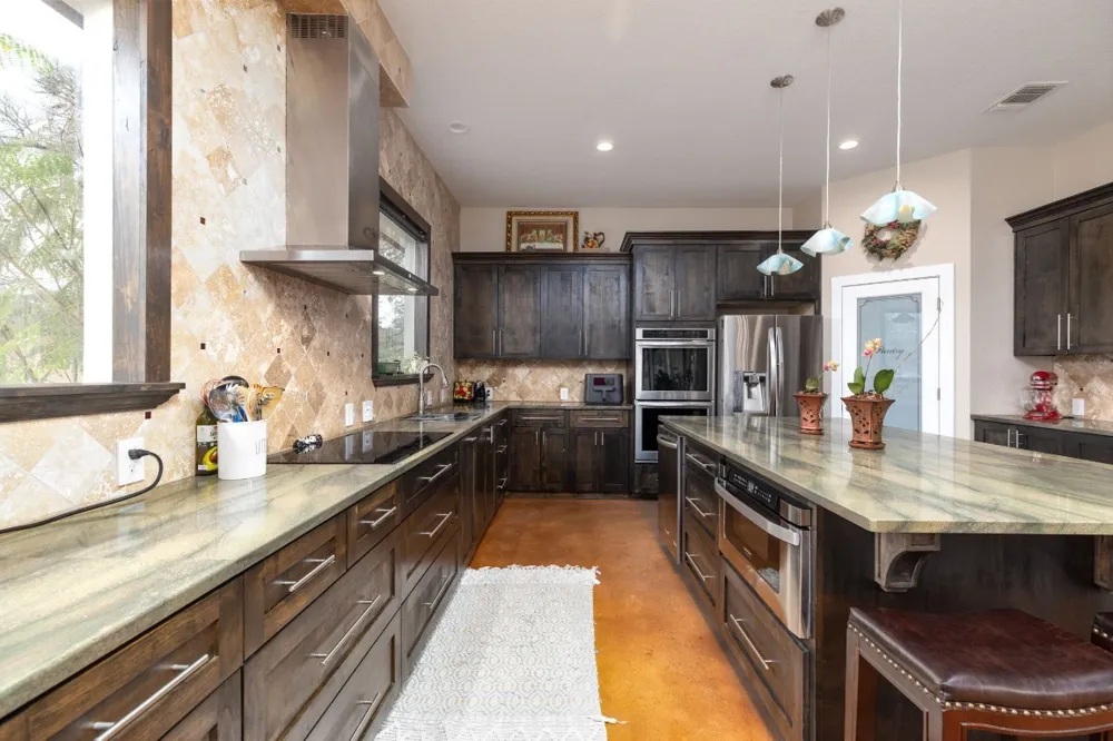 1202 Sierra Vista Cove Lockhart, TX 78644