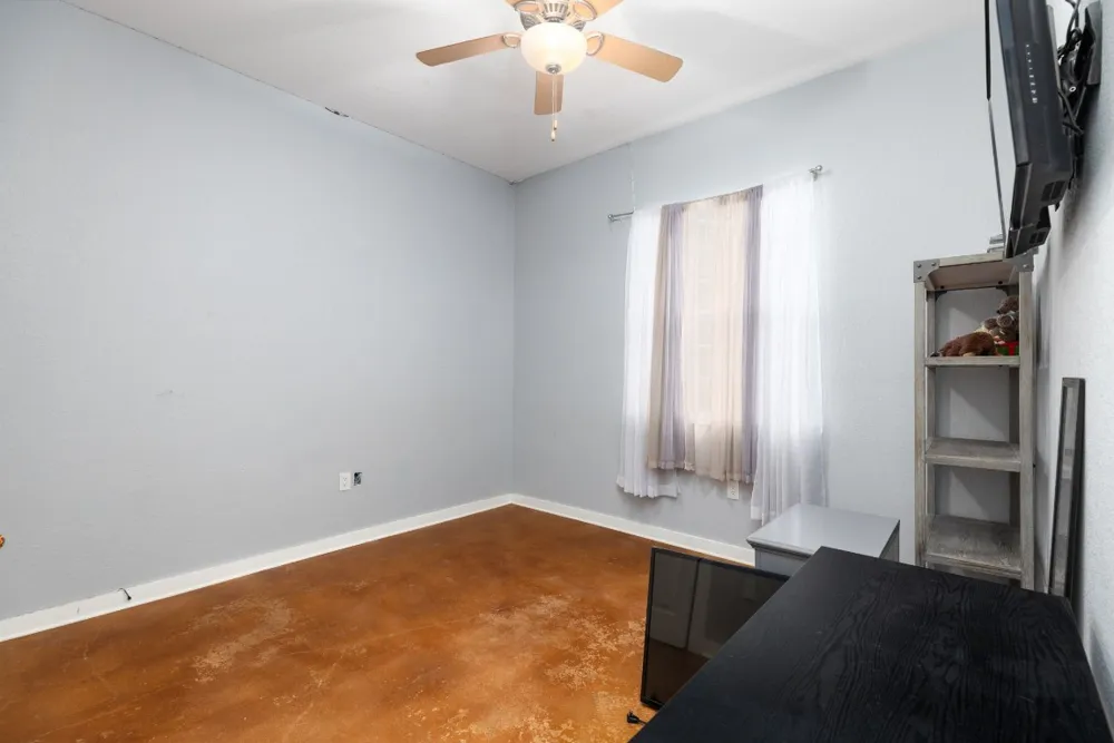 1202 Sierra Vista Cove Lockhart, TX 78644