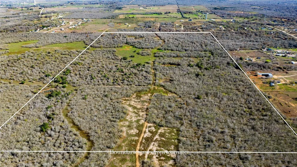 399 Seals Creek Road Lockhart, TX 78644