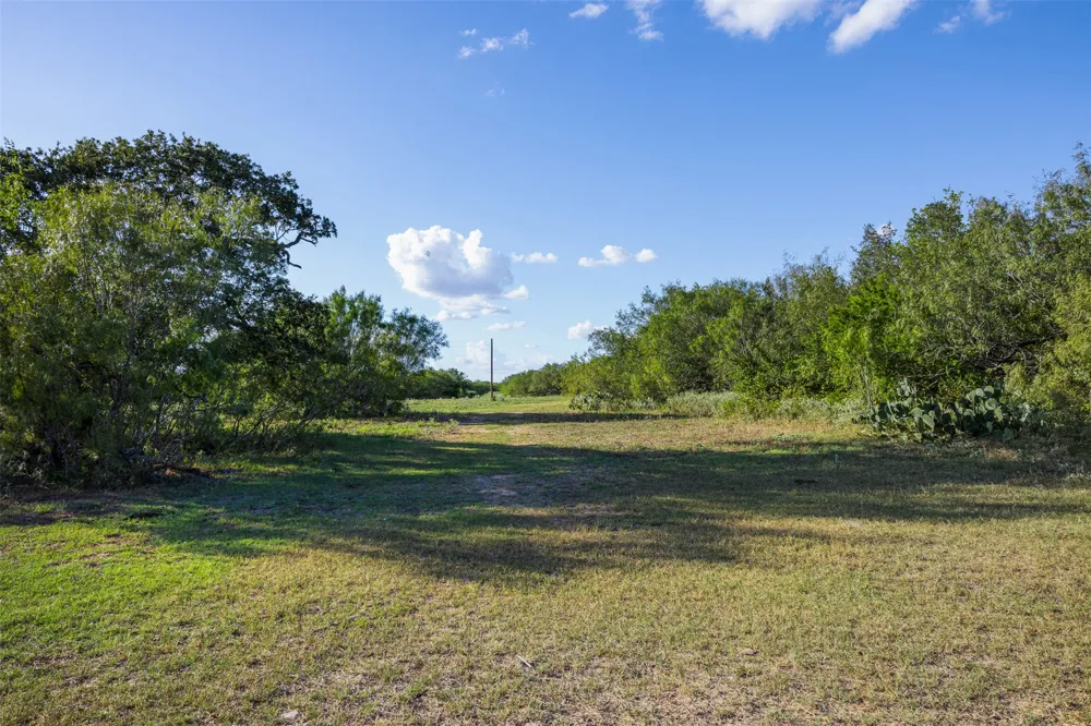 399 Seals Creek Road Lockhart, TX 78644