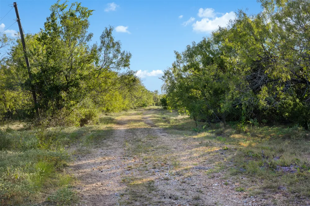 399 Seals Creek Road Lockhart, TX 78644