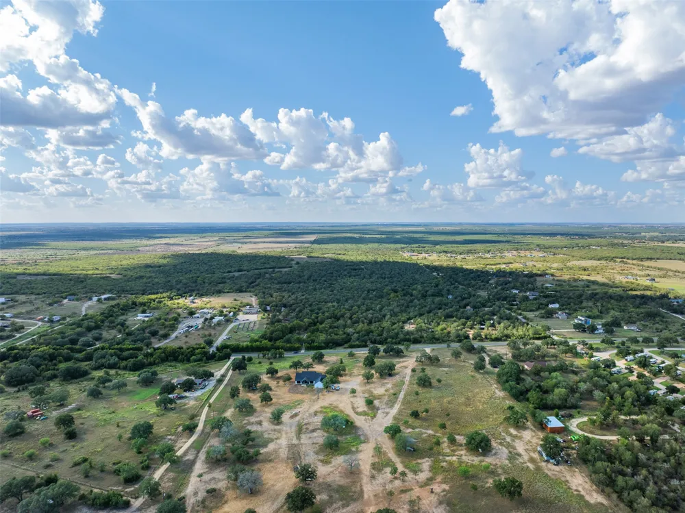 399 Seals Creek Road Lockhart, TX 78644