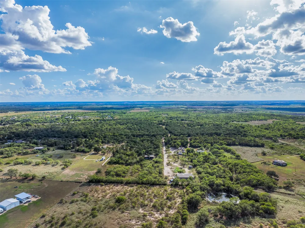 399 Seals Creek Road Lockhart, TX 78644