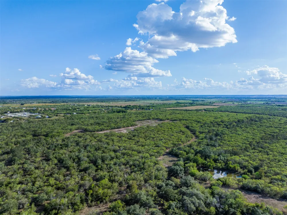 399 Seals Creek Road Lockhart, TX 78644
