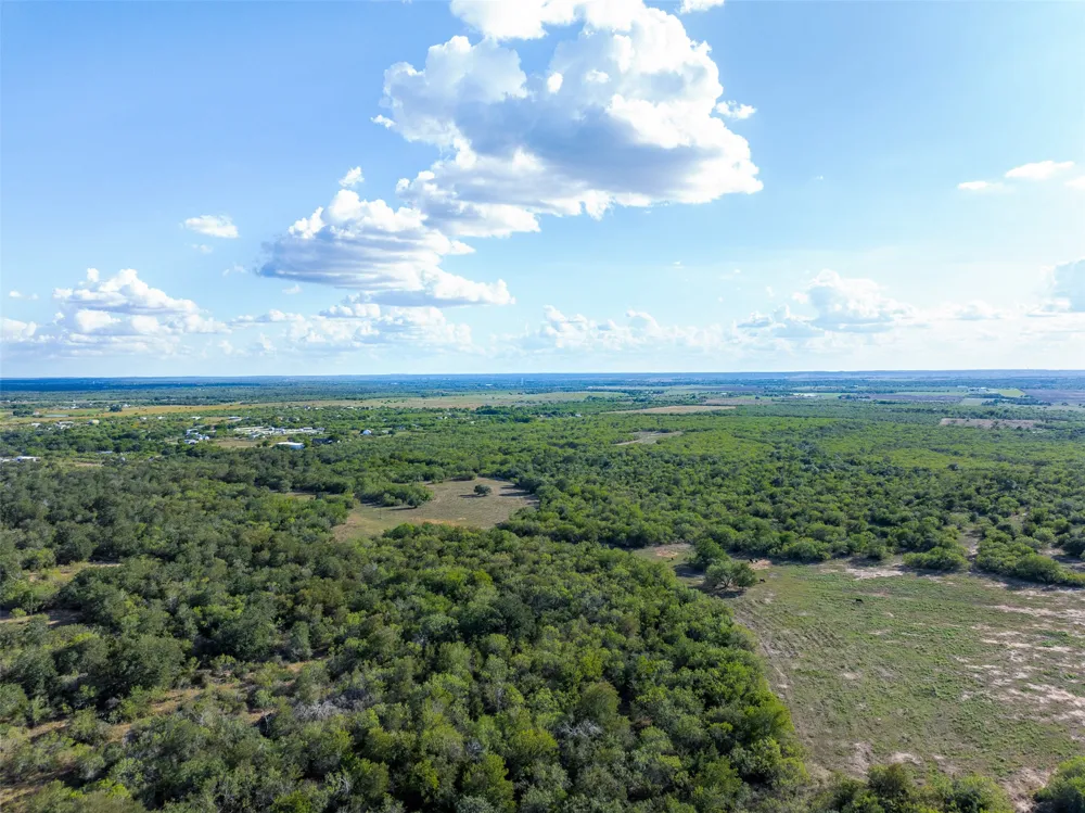 399 Seals Creek Road Lockhart, TX 78644
