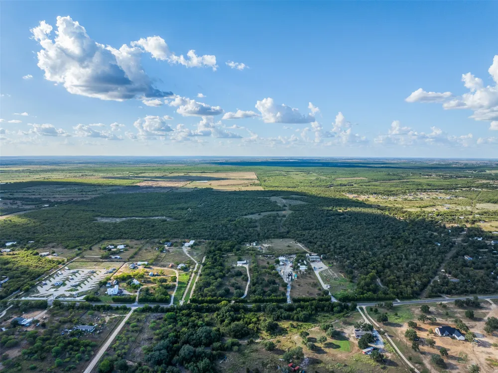 399 Seals Creek Road Lockhart, TX 78644