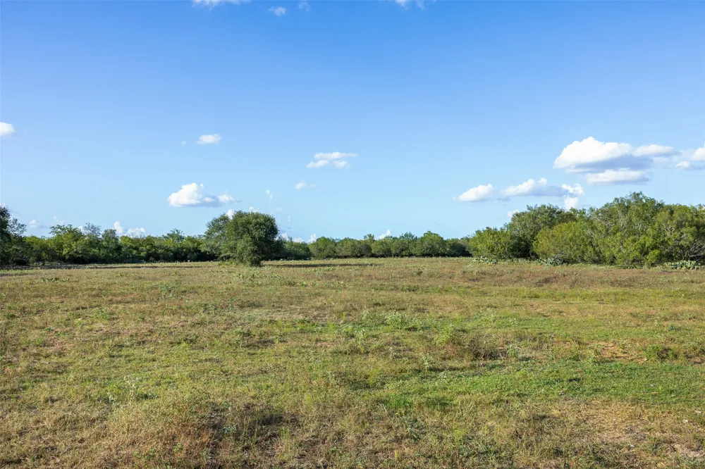 399 Seals Creek Road Lockhart, TX 78644