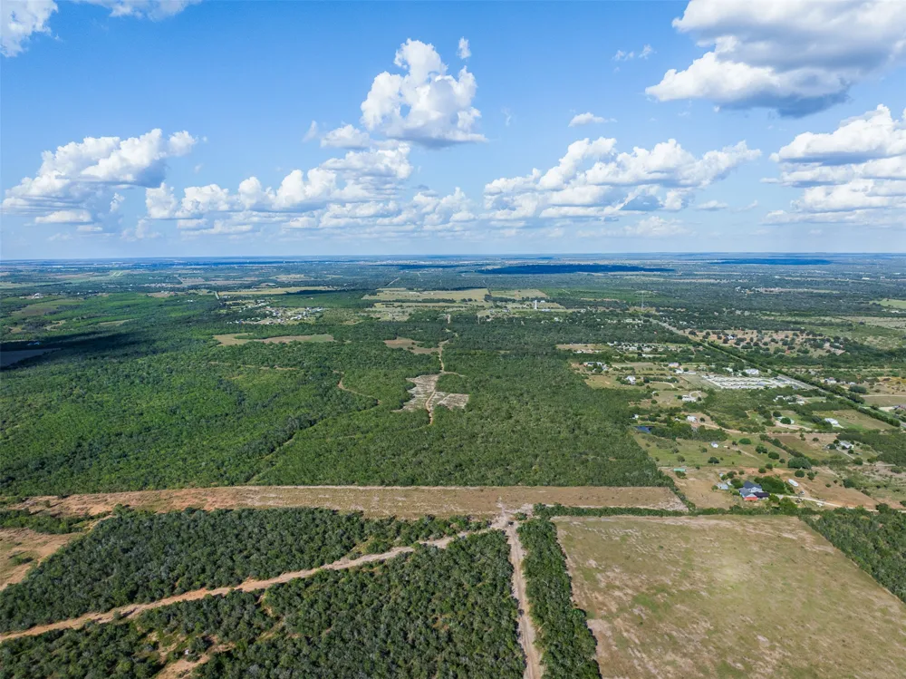 399 Seals Creek Road Lockhart, TX 78644