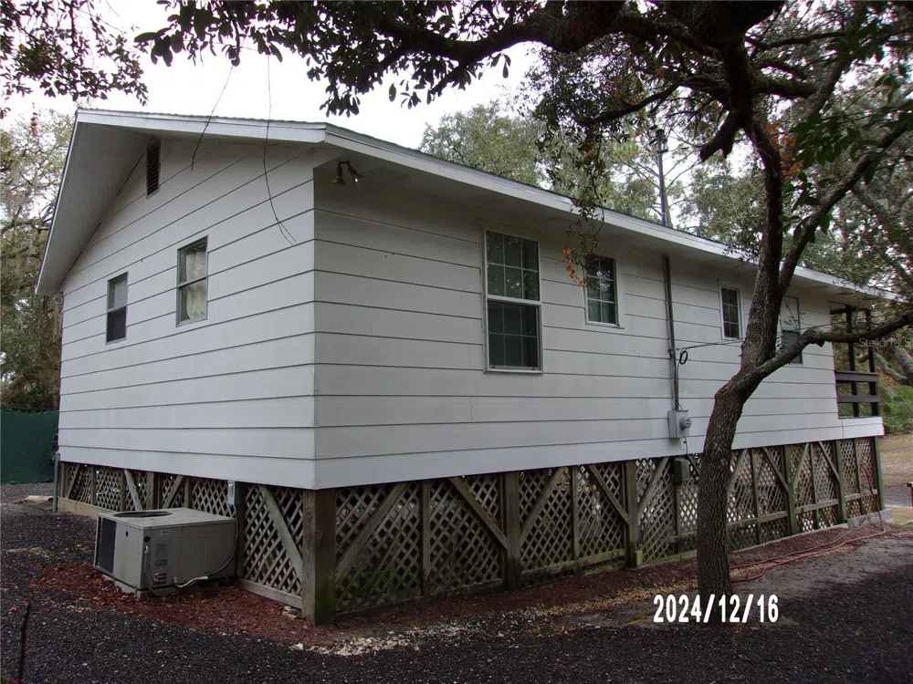 17935 SE 10TH PLACE Silver Springs, FL 34488