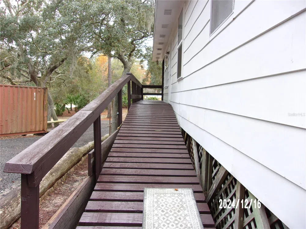 17935 SE 10TH PLACE Silver Springs, FL 34488