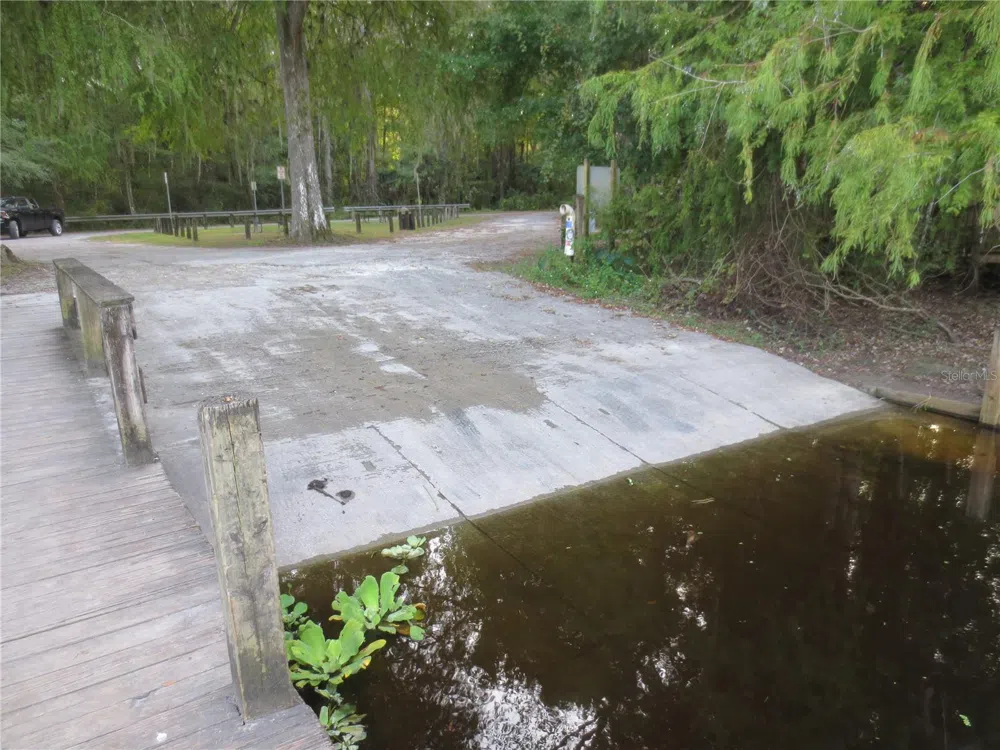 17935 SE 10TH PLACE Silver Springs, FL 34488