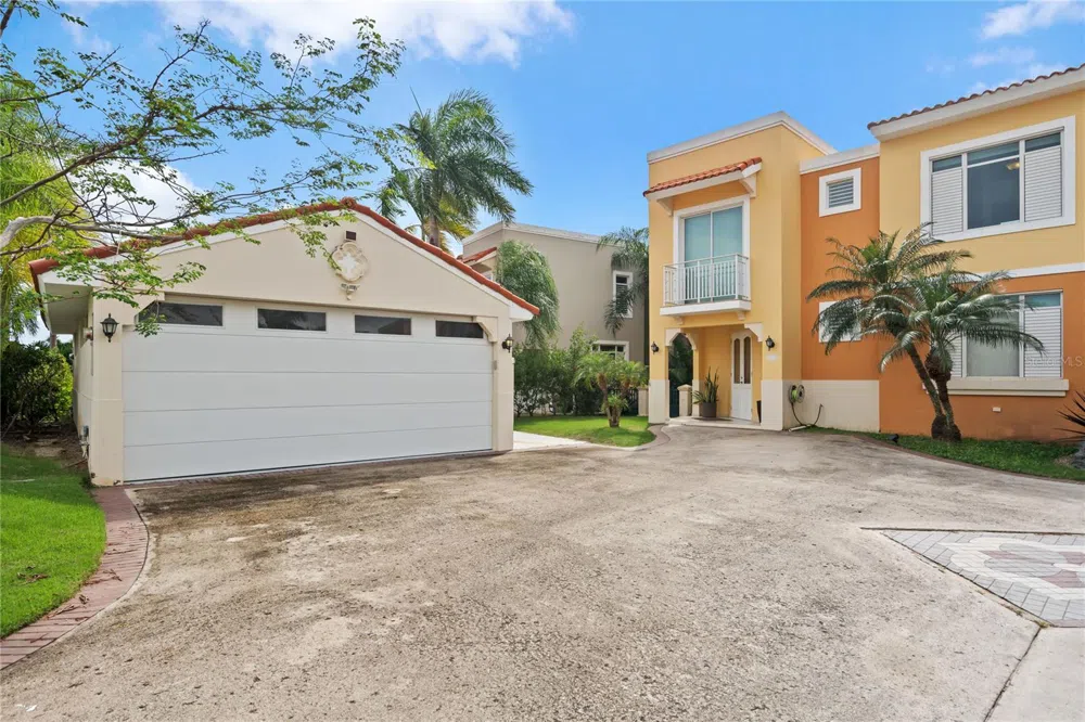26 FLAMBOYAN GREENS Humacao, PR 00791