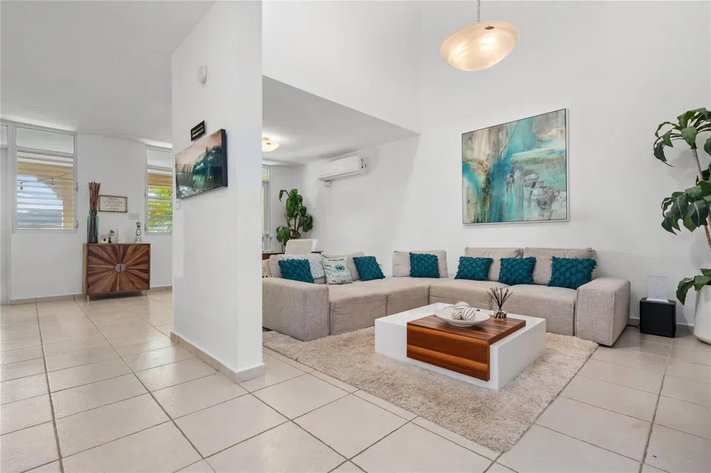 26 FLAMBOYAN GREENS Humacao, PR 00791