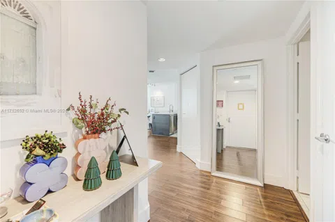 55 SE 6th St #3407