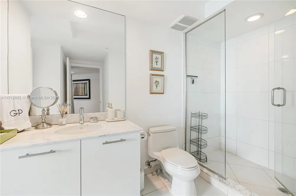 55 SE 6th St #3407 Miami, FL 33131