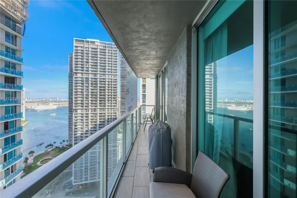 55 SE 6th St #3407 Miami, FL 33131