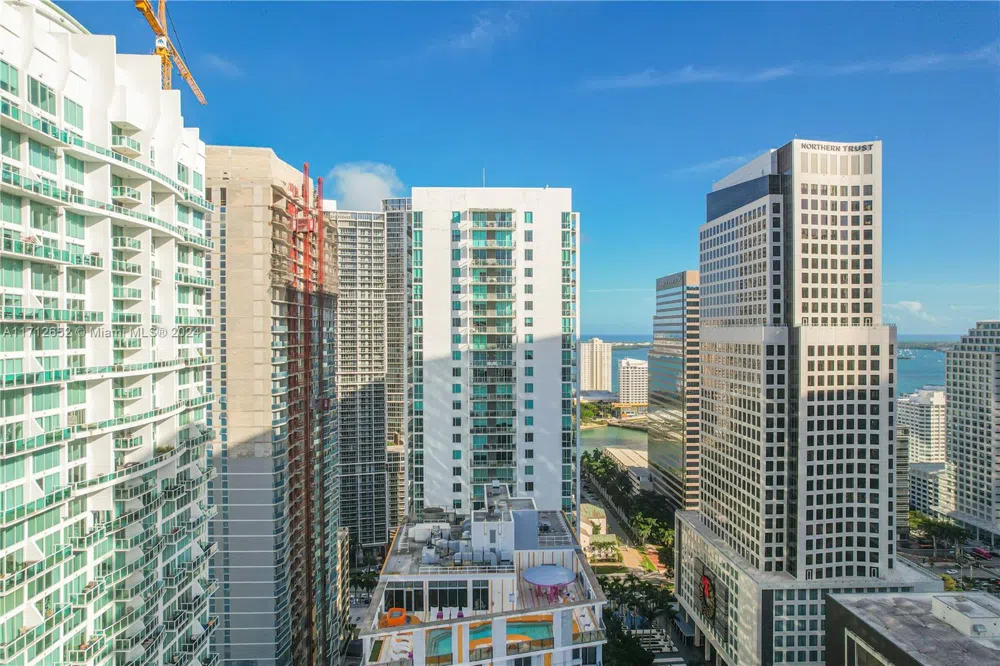 55 SE 6th St #3407 Miami, FL 33131