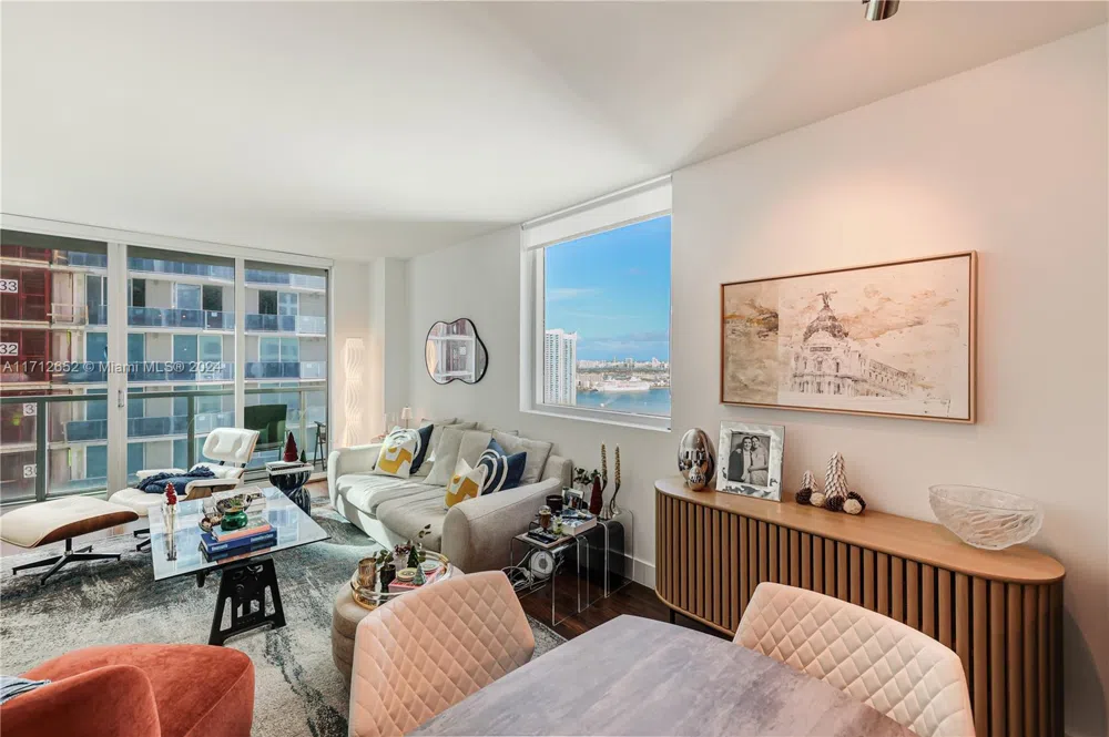 55 SE 6th St #3407 Miami, FL 33131