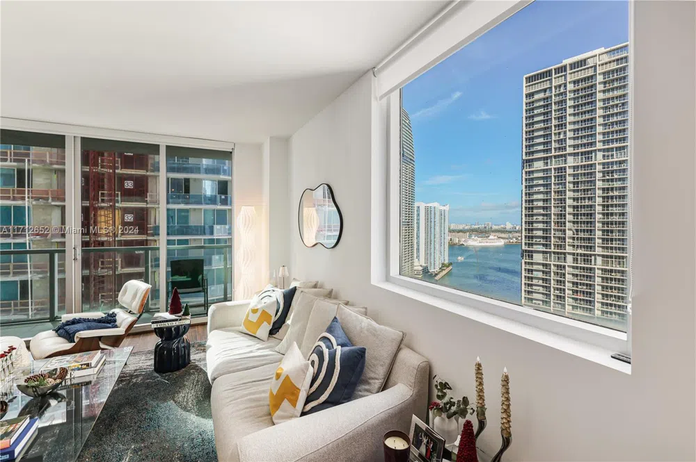 55 SE 6th St #3407 Miami, FL 33131