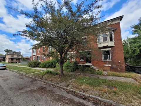 3828 SCOVEL