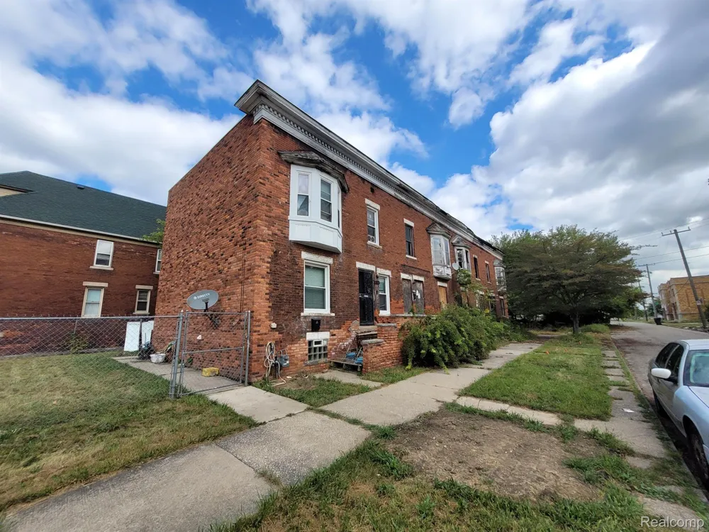 3828 SCOVEL Detroit City, MI 48208