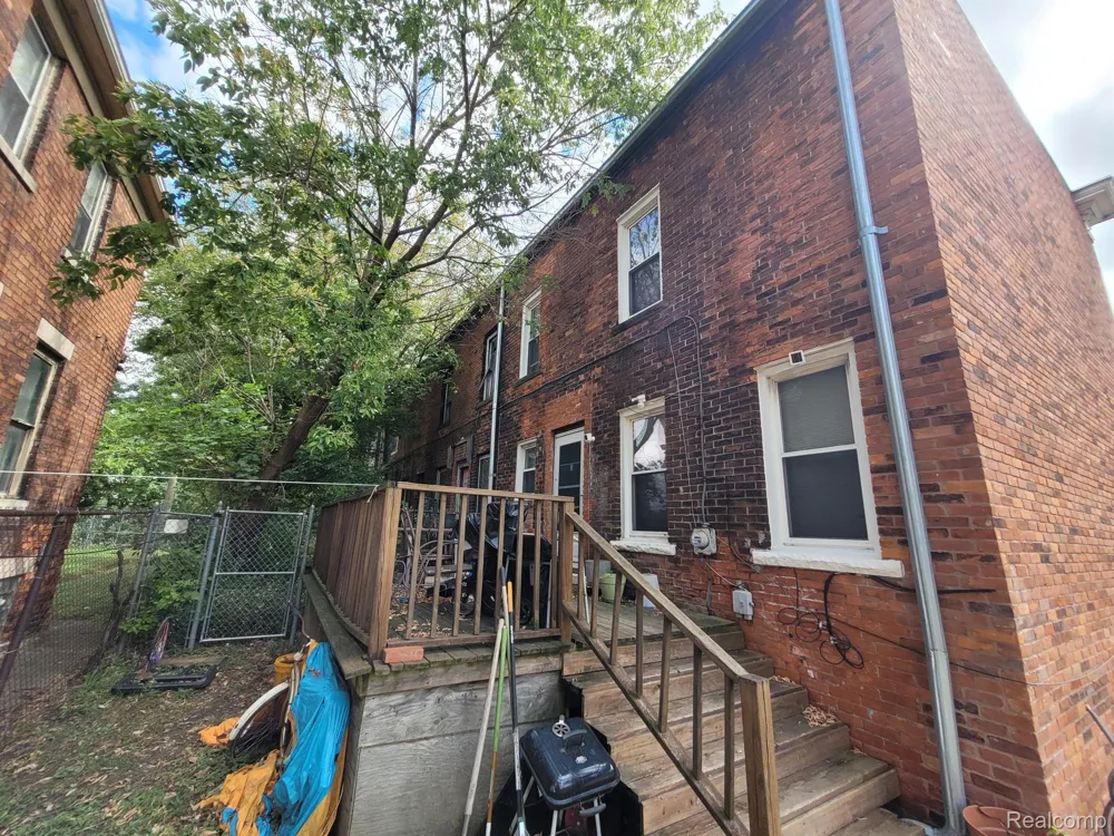 3828 SCOVEL Detroit City, MI 48208