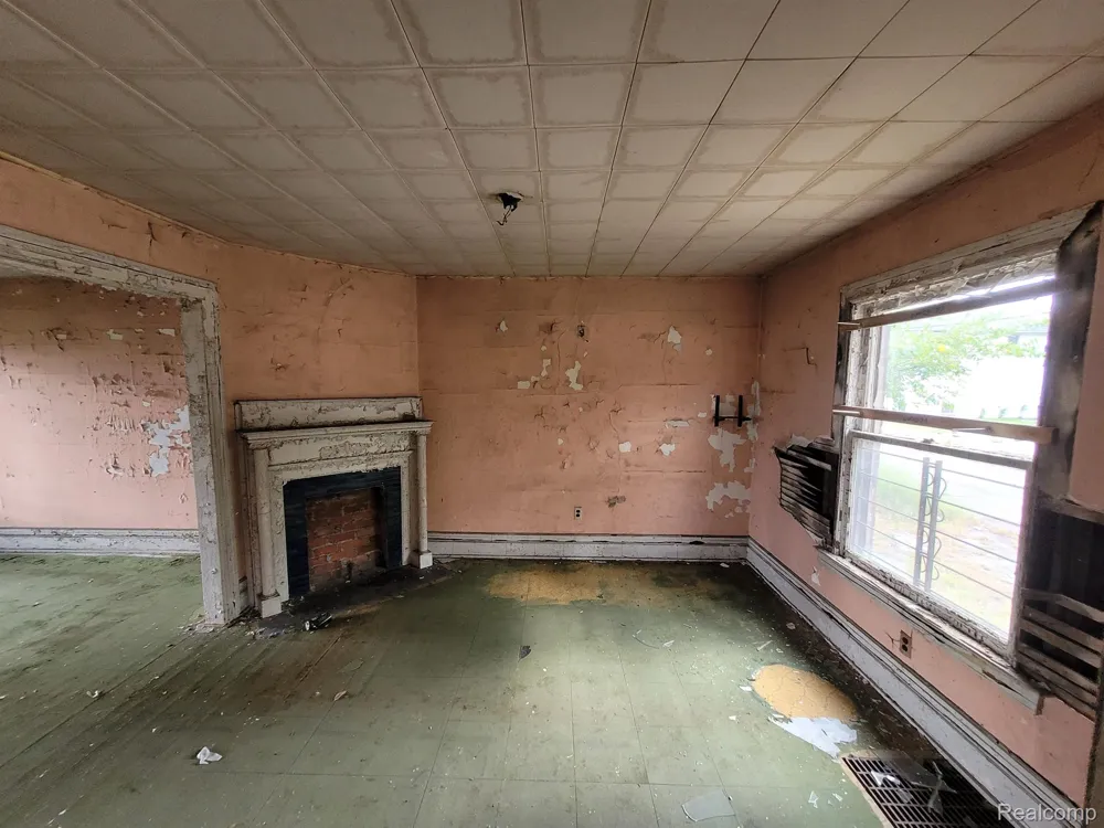 3828 SCOVEL Detroit City, MI 48208