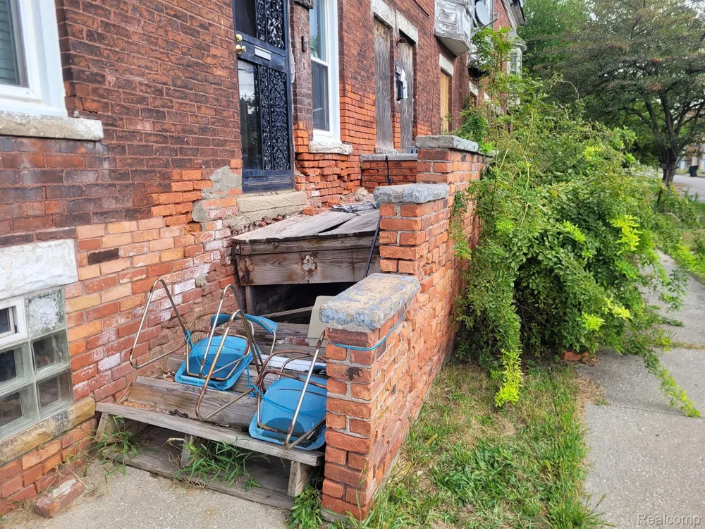 3828 SCOVEL Detroit City, MI 48208