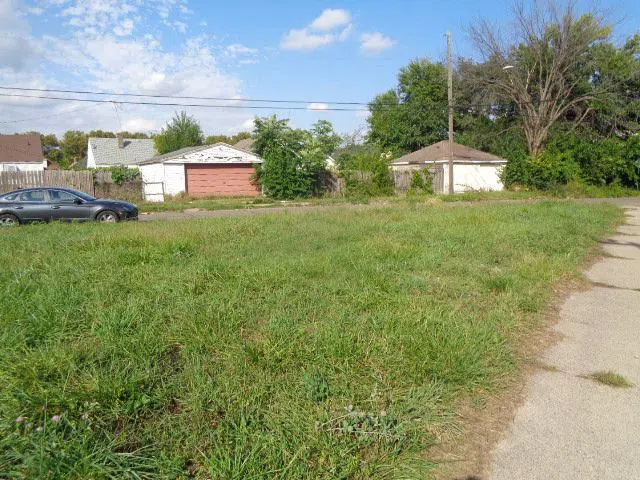4994 CARPENTER STREET Hamtramck City, MI 48212
