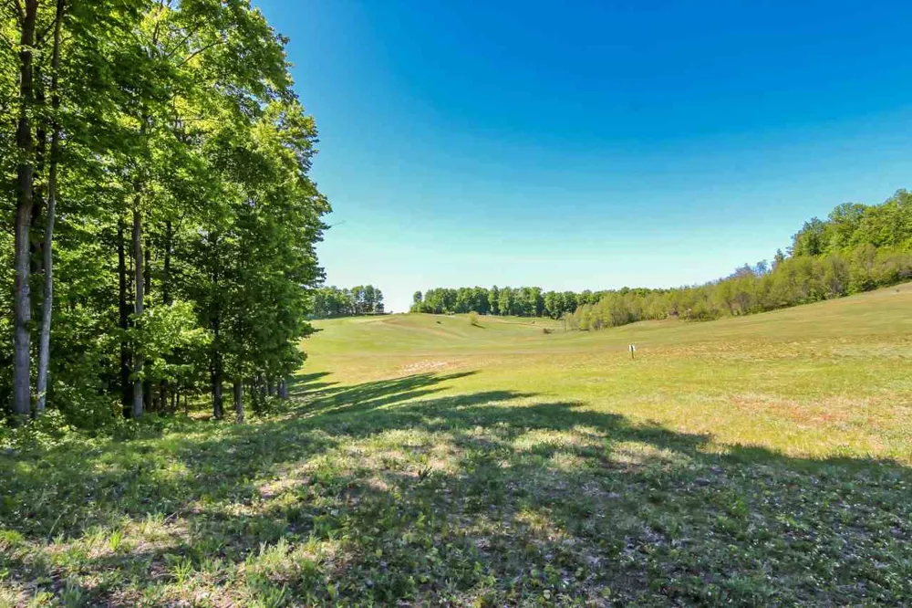 25 Heather Ridge Trail Homestead Township, MI 49617