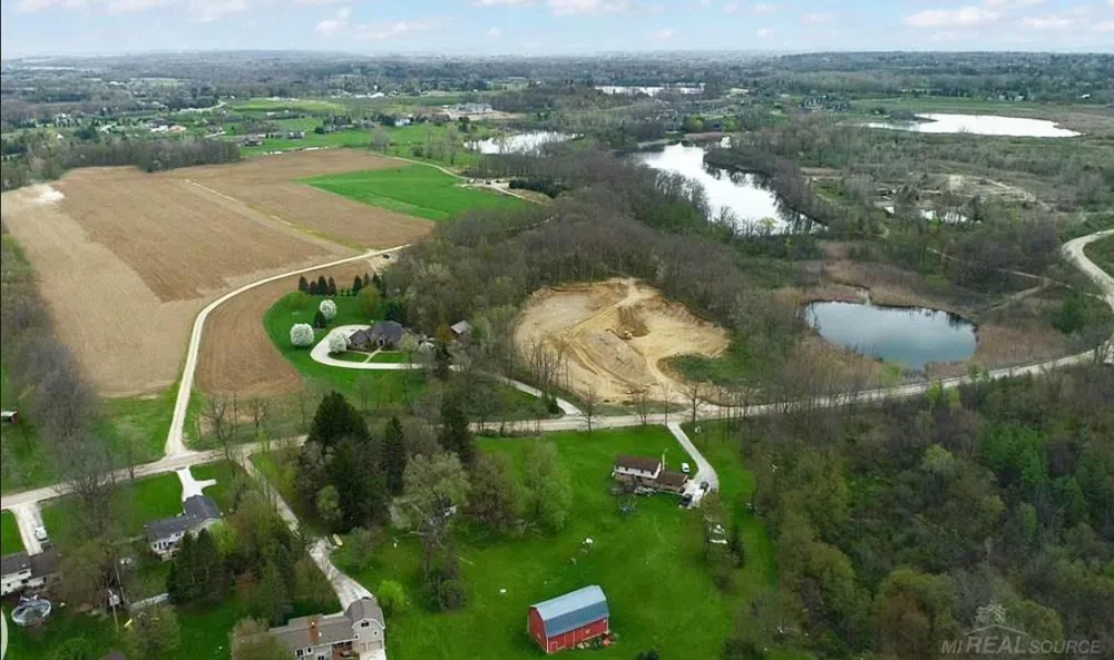 31 Mile Road Washington Township, MI 48095