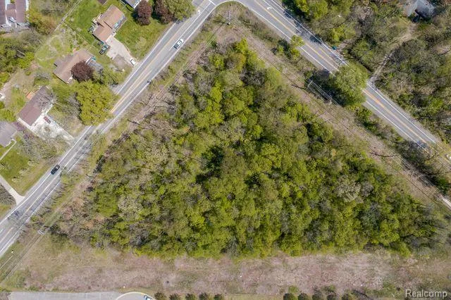Wise Road Commerce Charter Township, MI 48382