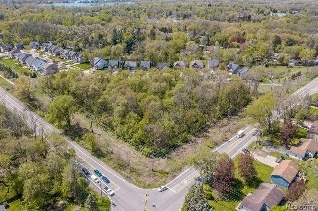 Wise Road Commerce Charter Township, MI 48382