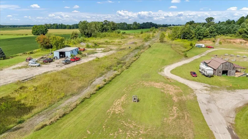1870 M-65 Burleigh Township, MI 48770