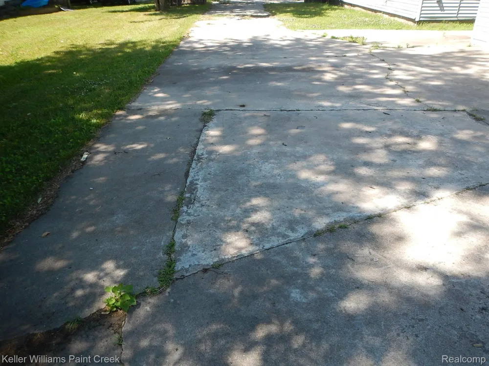 2600 VANNESS STREET Port Huron City, MI 48060
