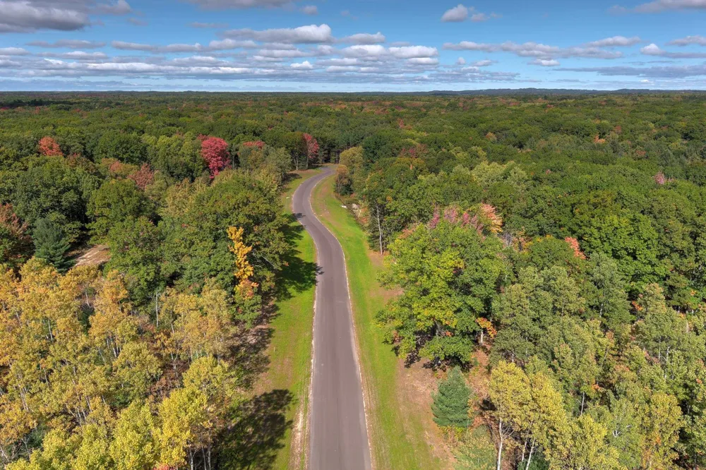 1647 Mary Lou Manor Green Lake Township, MI 49643
