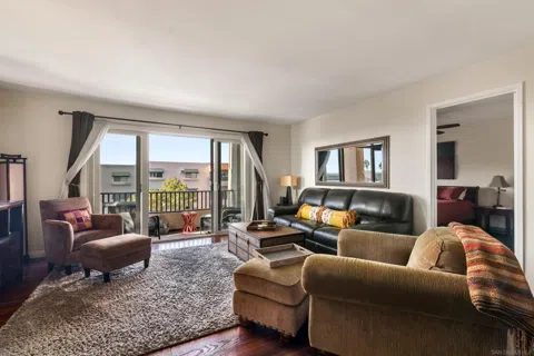 2530 Clairemont Drive #206