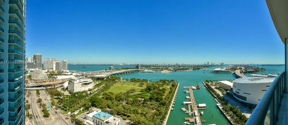 888 Biscayne Blvd #2511 Miami, FL 33132